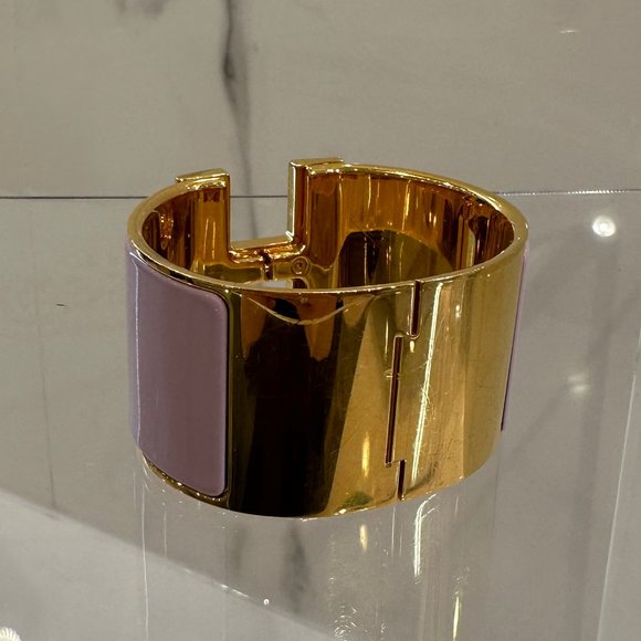 Hermes Clic Clac H Extra Large - Bracelet  PM - Light Pink (Rose Dragee) / GHW - Picture 2 of 7